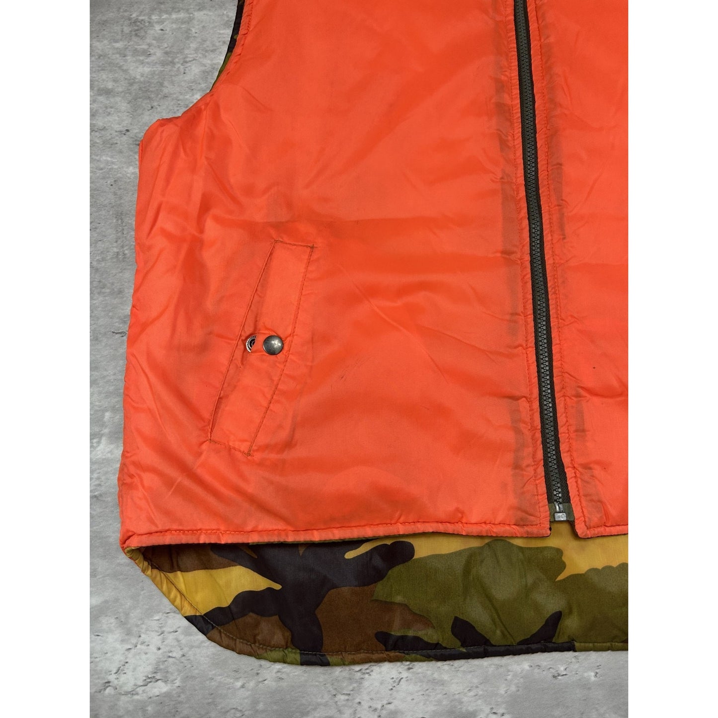 Vintage 80s Winchester Camo Reversible Nylon Hunting Puffer Jacket Size Medium
