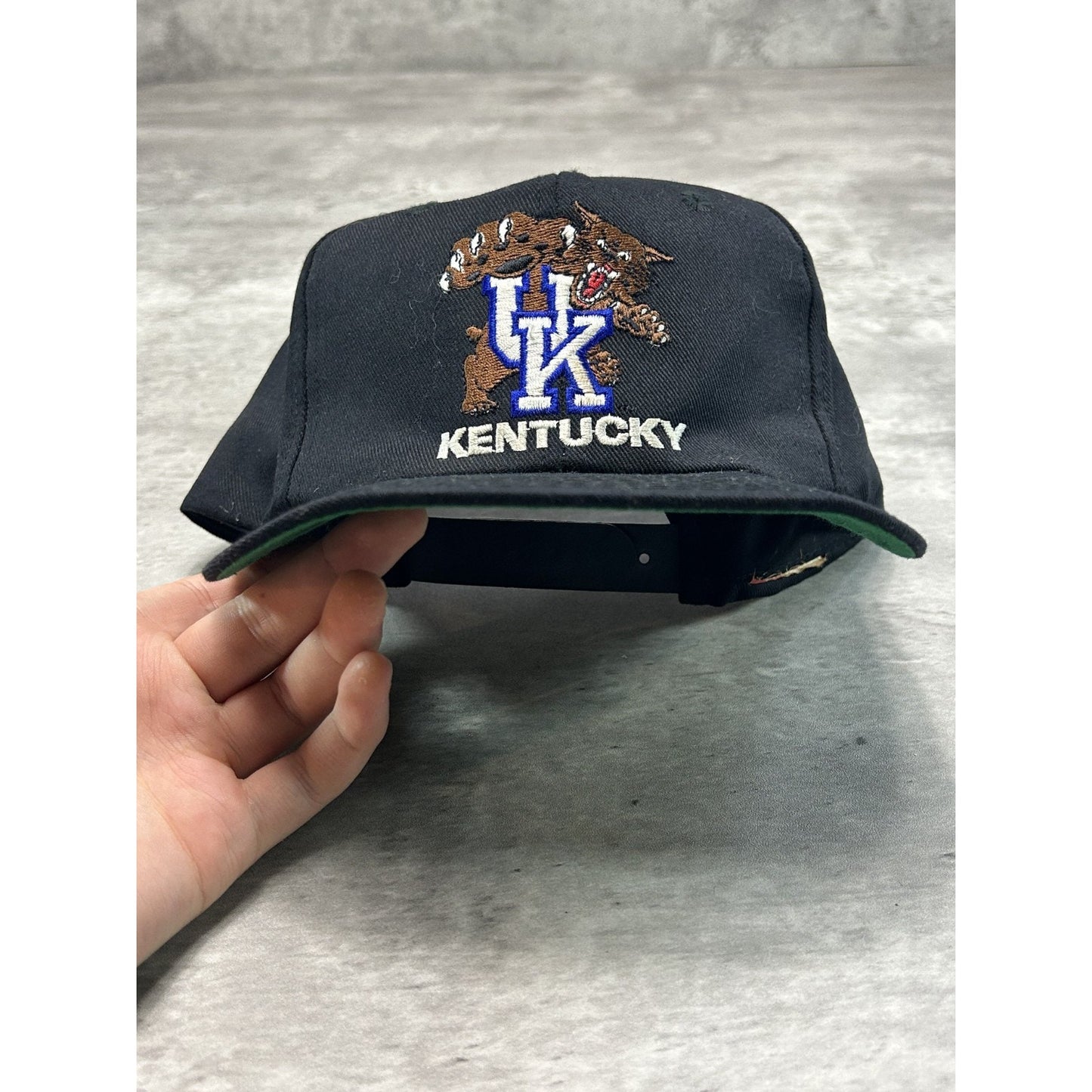Vintage 90s Kentucky Wildcats NCAA Embroidered Logo Snapback Hat OSFA