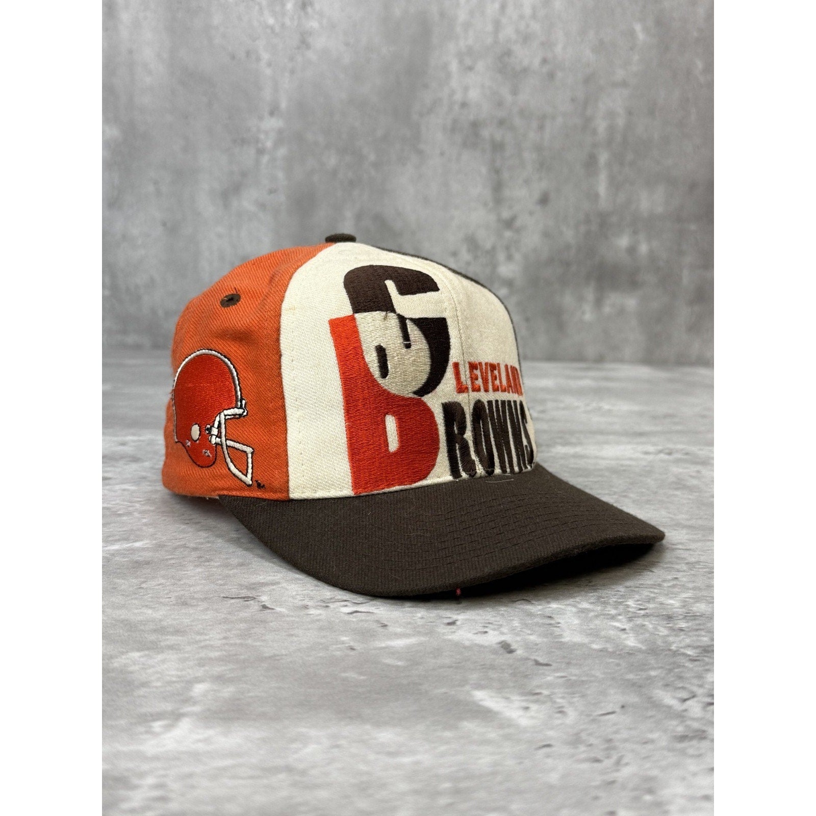 Vintage 90s Cleveland Browns NFL Embroidered Logo Snapback Hat OSFA