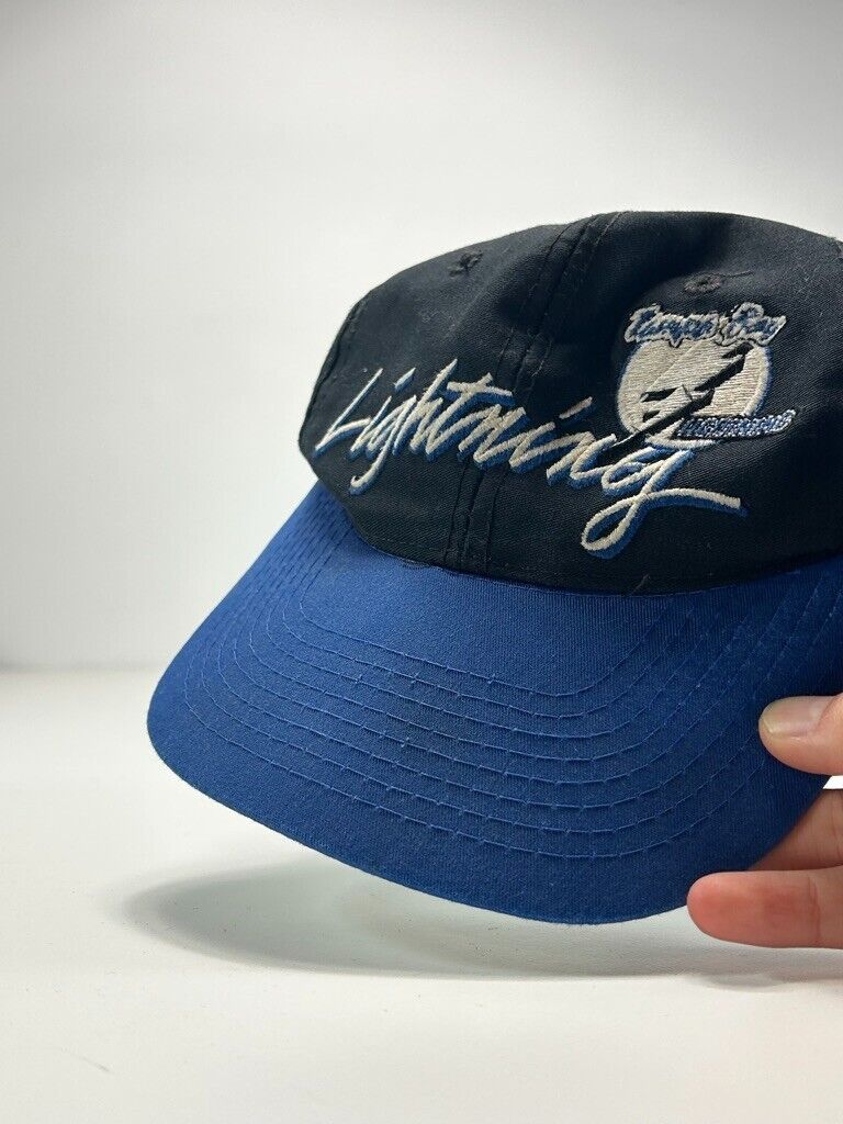 Vintage 90s Tampa Bay Lightning NHL Embroidered Spell Out Snapback Hat OSFA