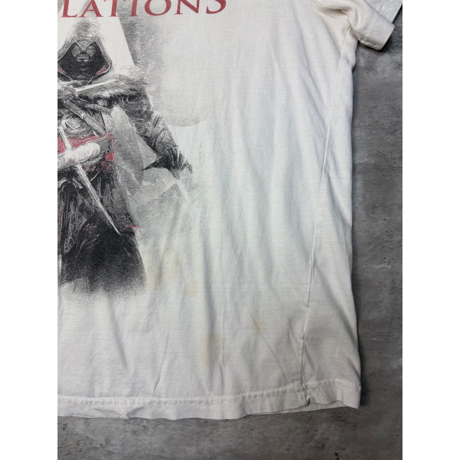 Assassins Creed Revelations Video Game Promo White Graphic T-Shirt Size Large