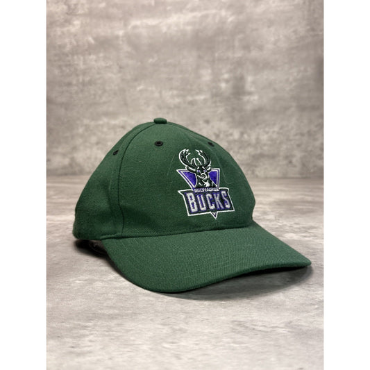 Vintage Milwaukee Bucks NBA Embroidered Logo Basketball Strapback Hat OSFA