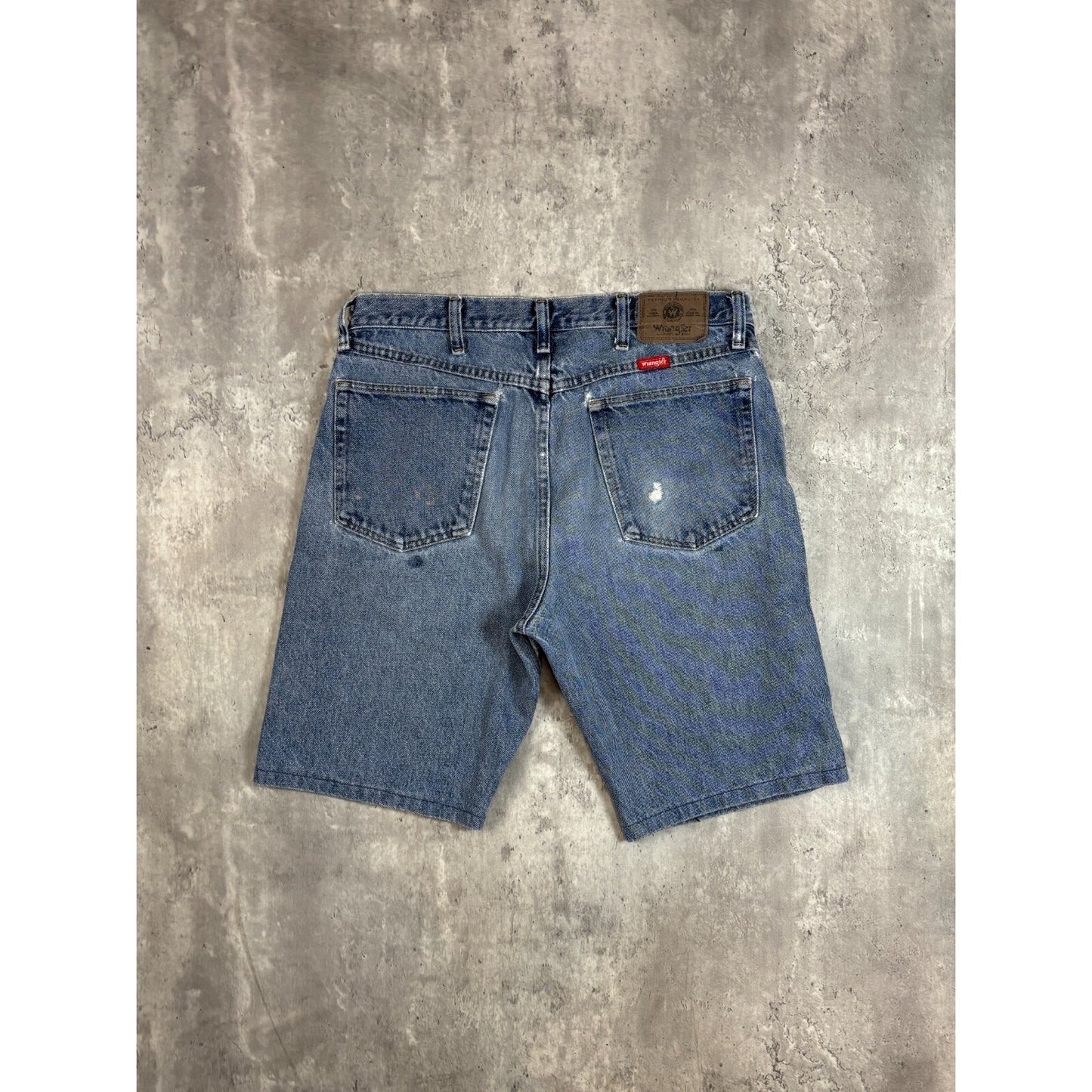 Vintage Wrangler Authentics Medium Wash Denim Shorts Size 34 Blue