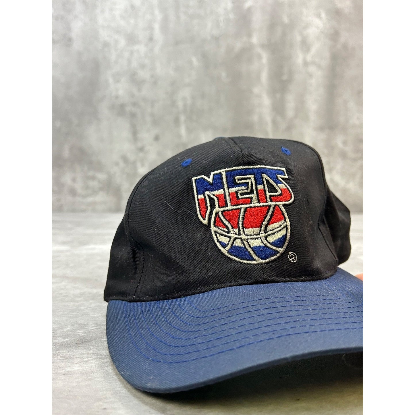 Vintage 90s Brooklyn Nets NBA Embroidered Logo Basketball Snapback Hat OSFA