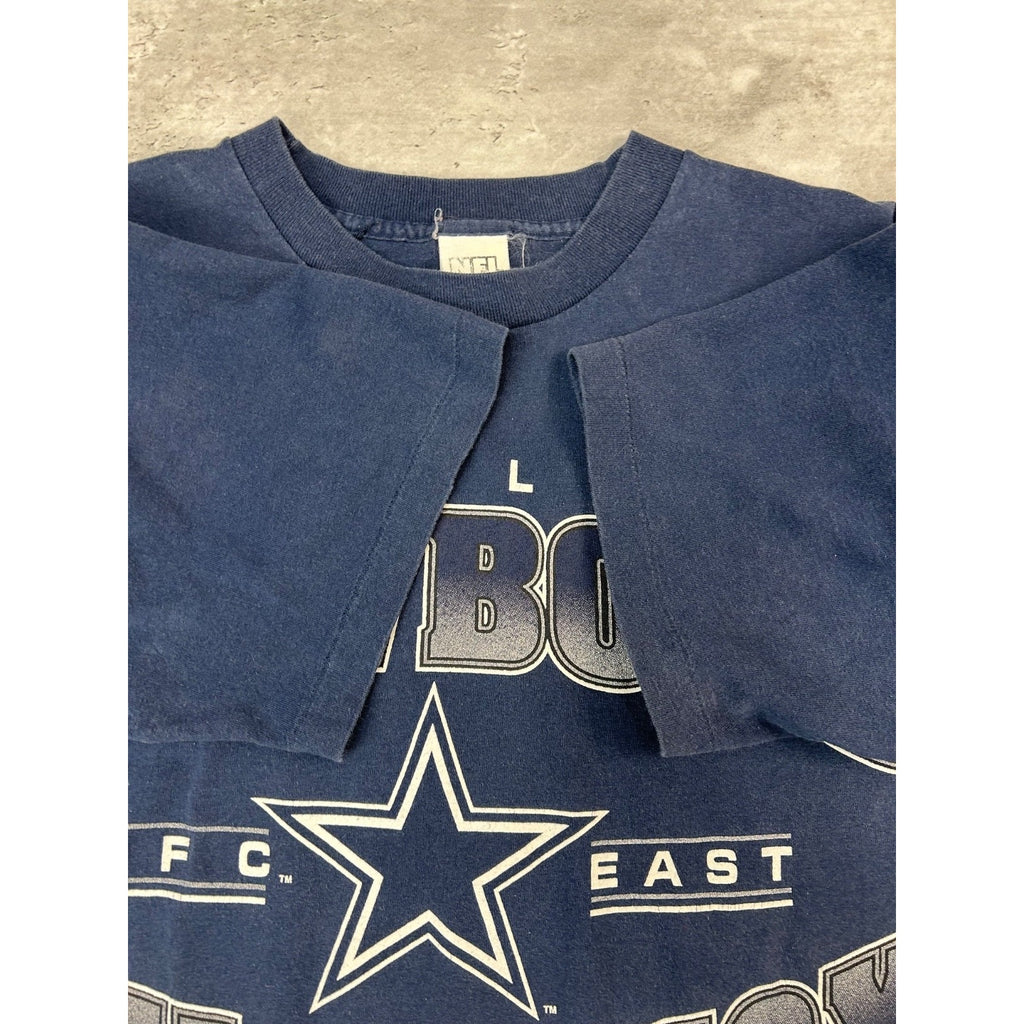 Vintage 1669 Dallas Cowboys NFL On Fox Spellout Graphic T-Shirt Size Large