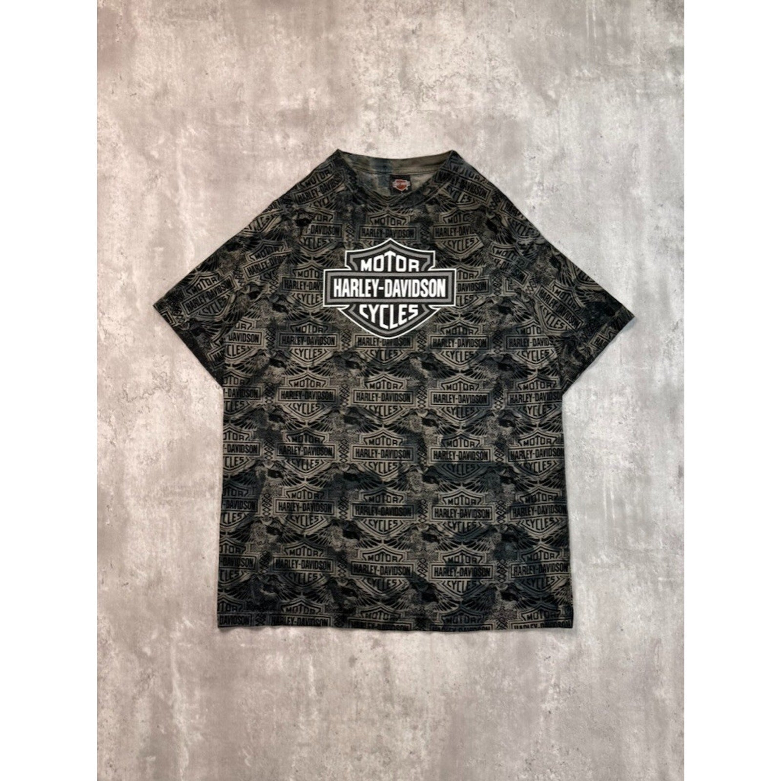Vintage 1999 Harley Davidson Classic Logo All Over Print T-Shirt Size Large