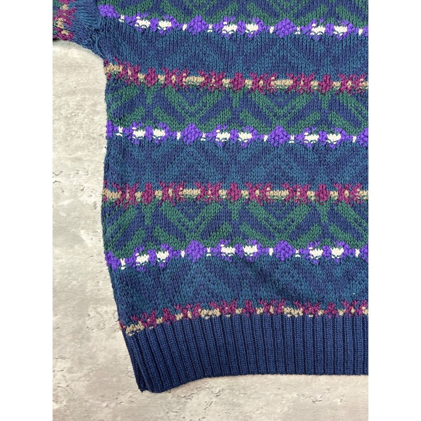 Vintage St Johns Bay Geometric Striped Pullover Knit Sweater Size Medium