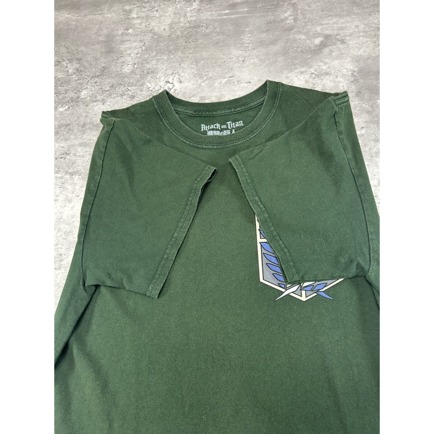 Attack On Titan Survey Corps Anime Promo Graphic T-Shirt Size Medium Green