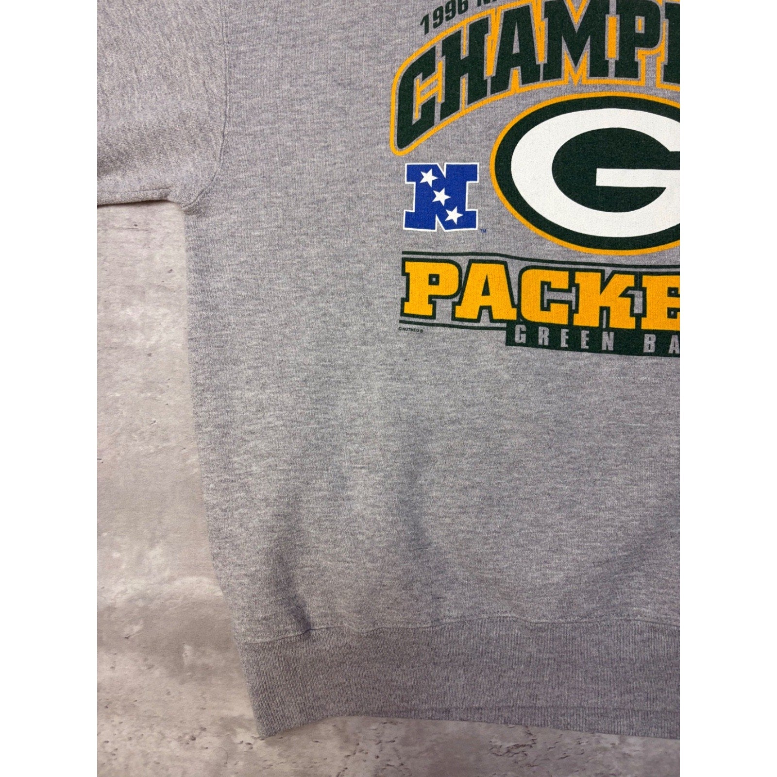 Vintage 1997 Green Bay Packers NFL NFC Champs Arc Spellout Sweatshirt Size XL