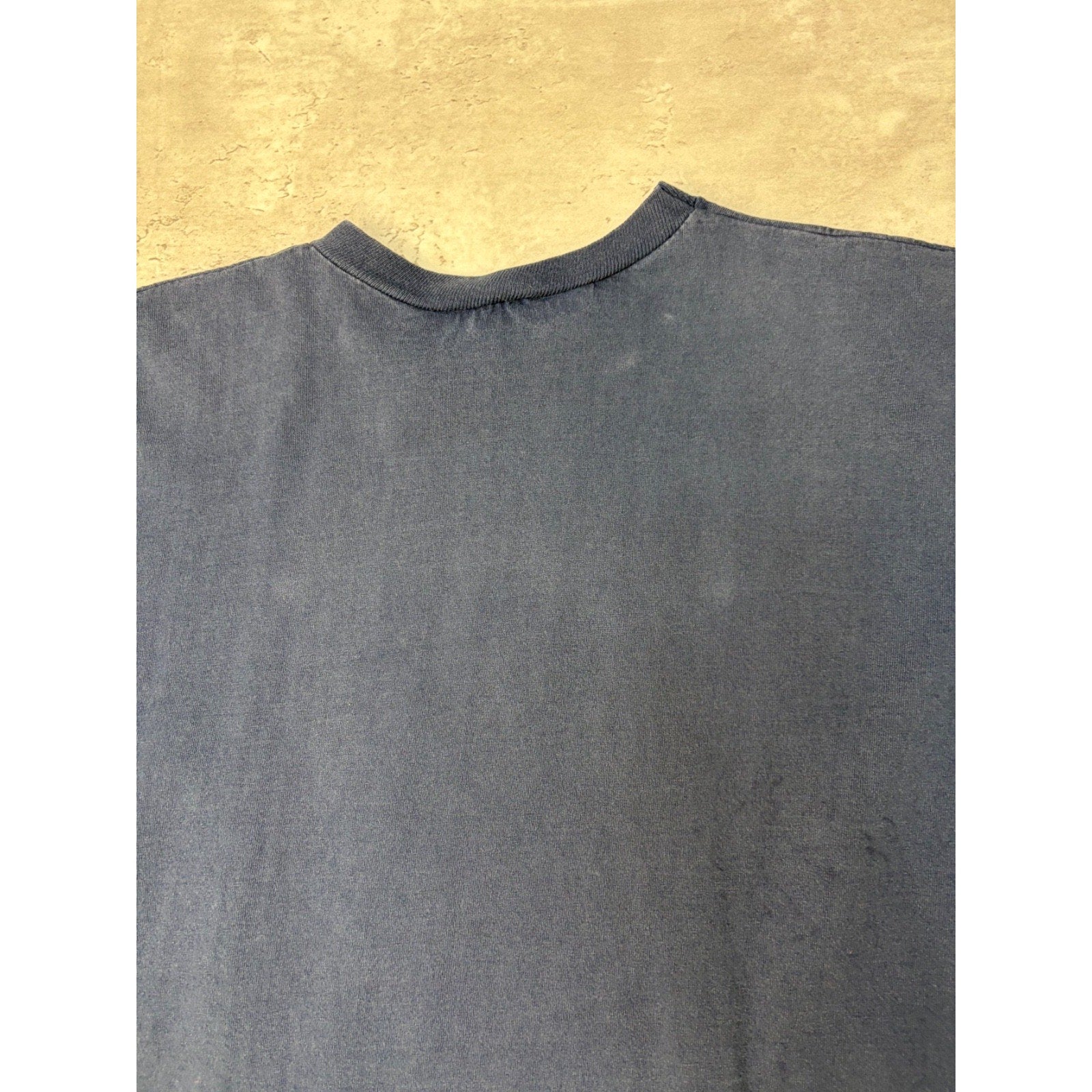 Vintage Beaver Canoe Crest Logo Graphic T-Shirt Size Medium