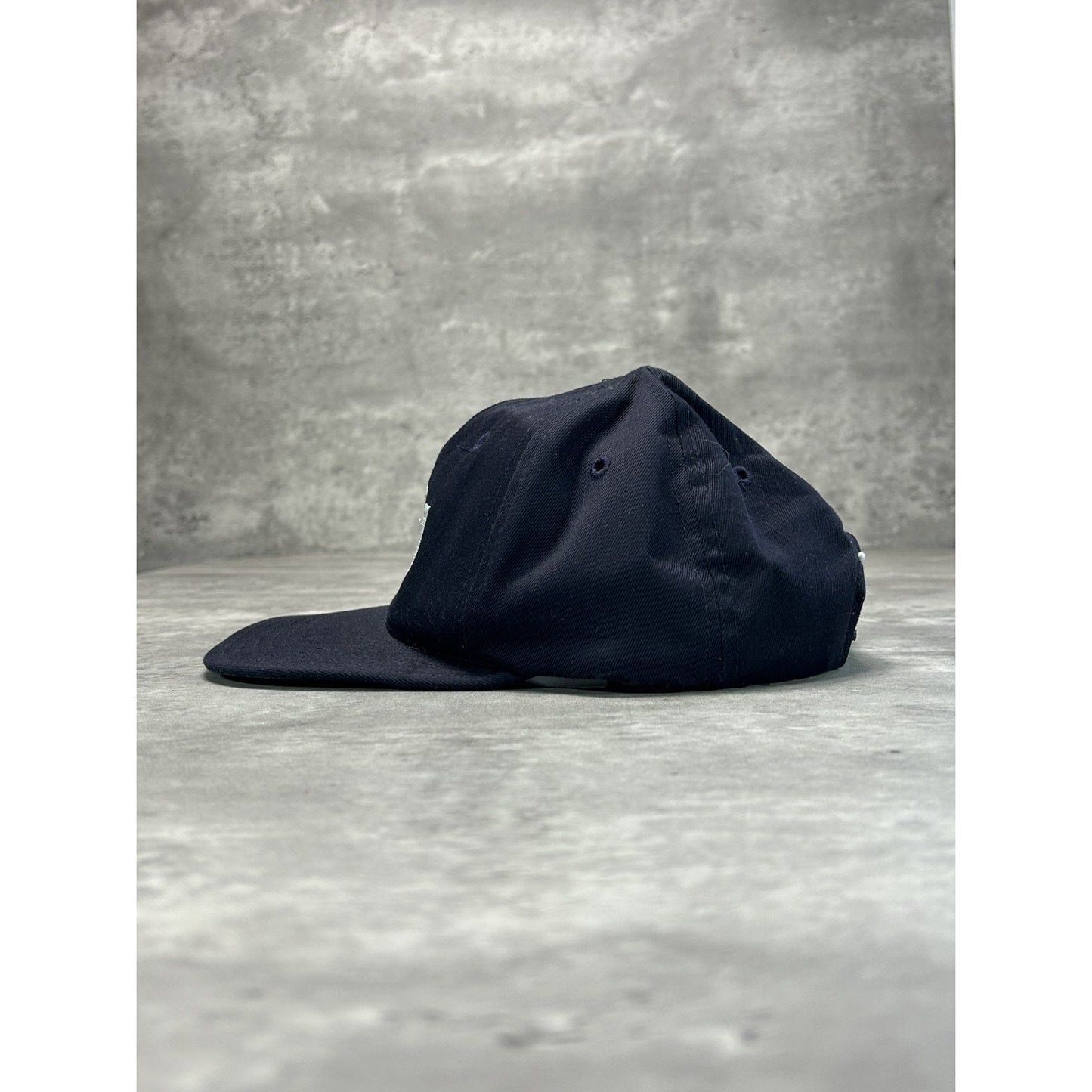 Vintage 90s FBI Embroidered Spellout Snapback Hat Large