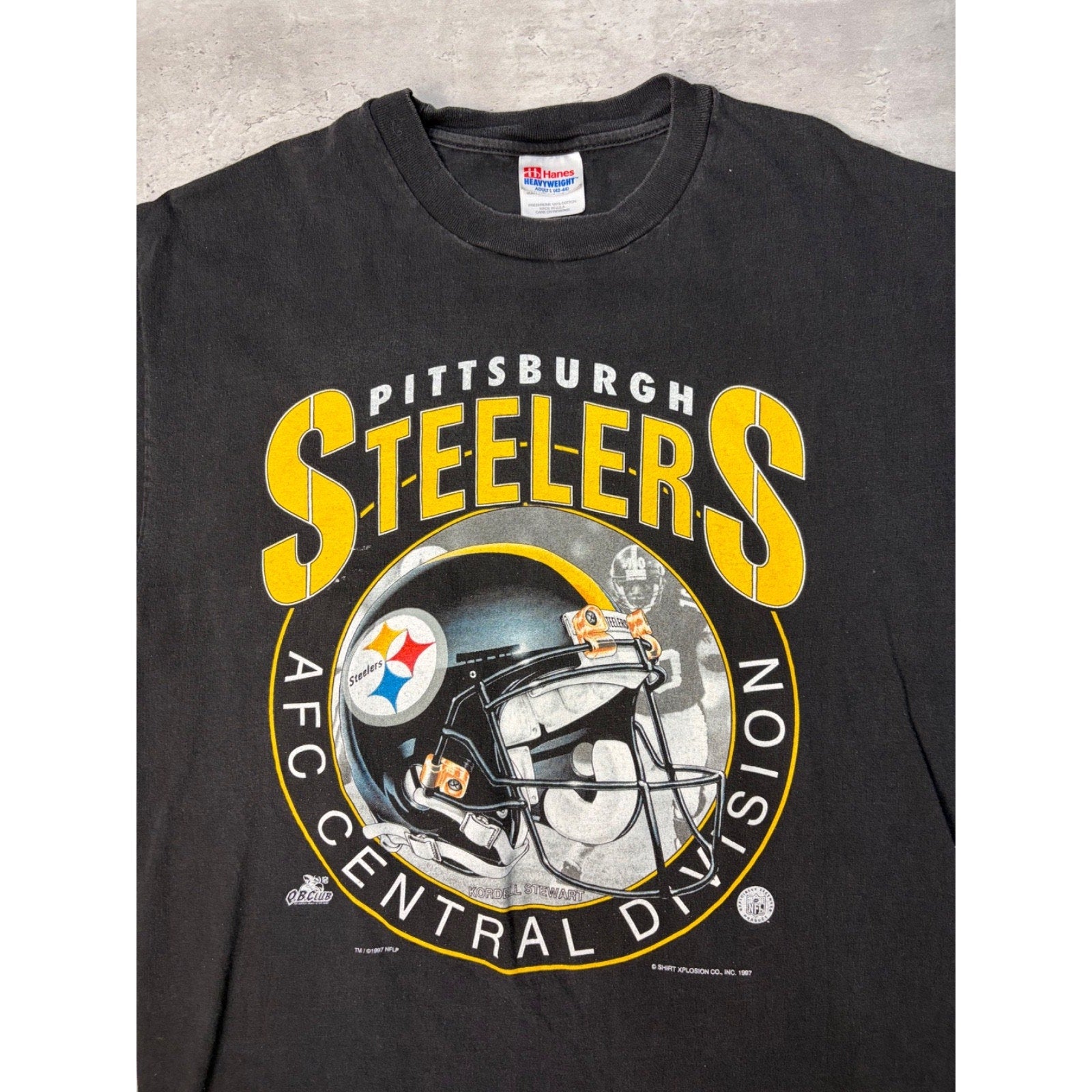Vintage 1997 Pittsburgh Steelers NFL Big Helmet Graphic T-Shirt Size Large