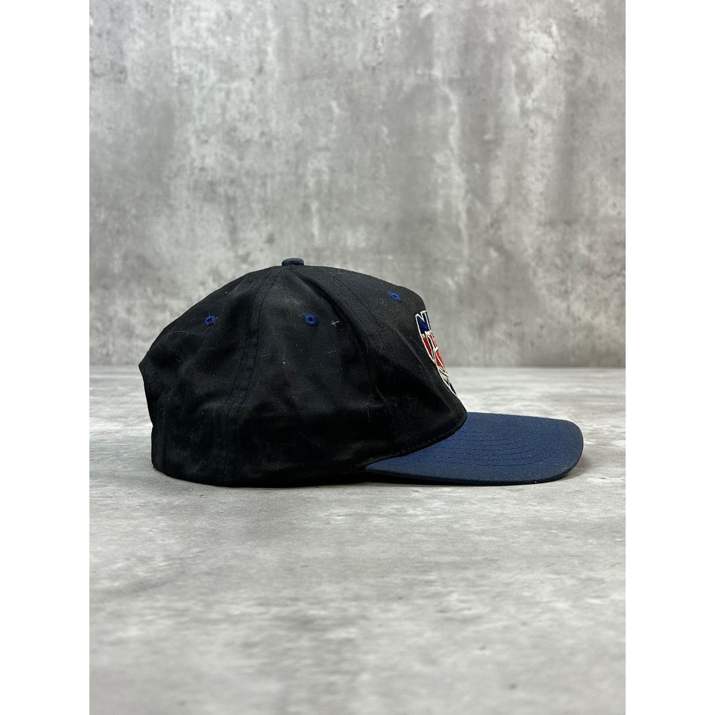 Vintage 90s Brooklyn Nets NBA Embroidered Logo Basketball Snapback Hat OSFA