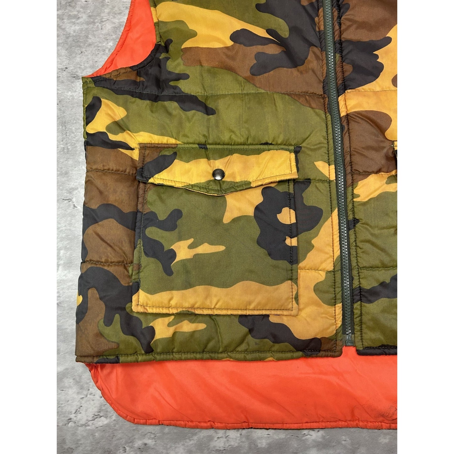 Vintage 80s Winchester Camo Reversible Nylon Hunting Puffer Jacket Size Medium