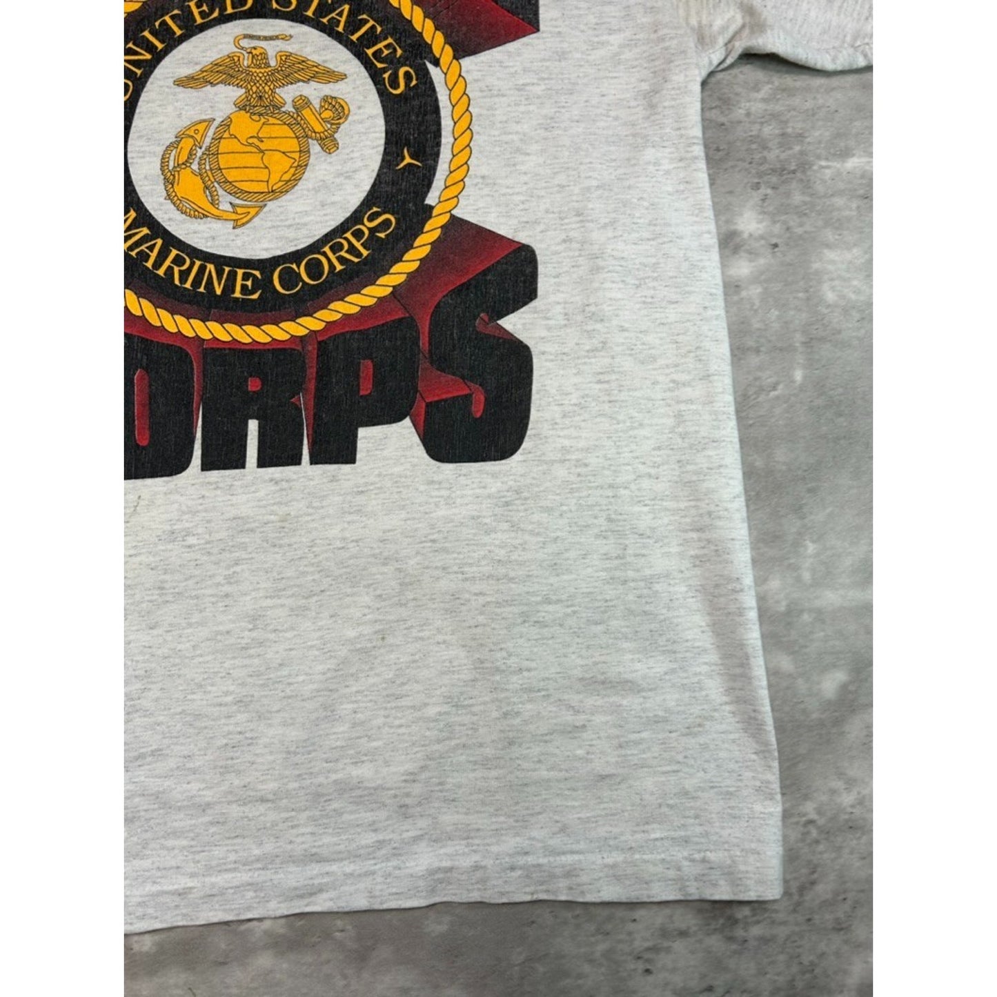 Vintage 1990s US Marine Corps Graphic Crest Spellout T-Shirt Size Medium