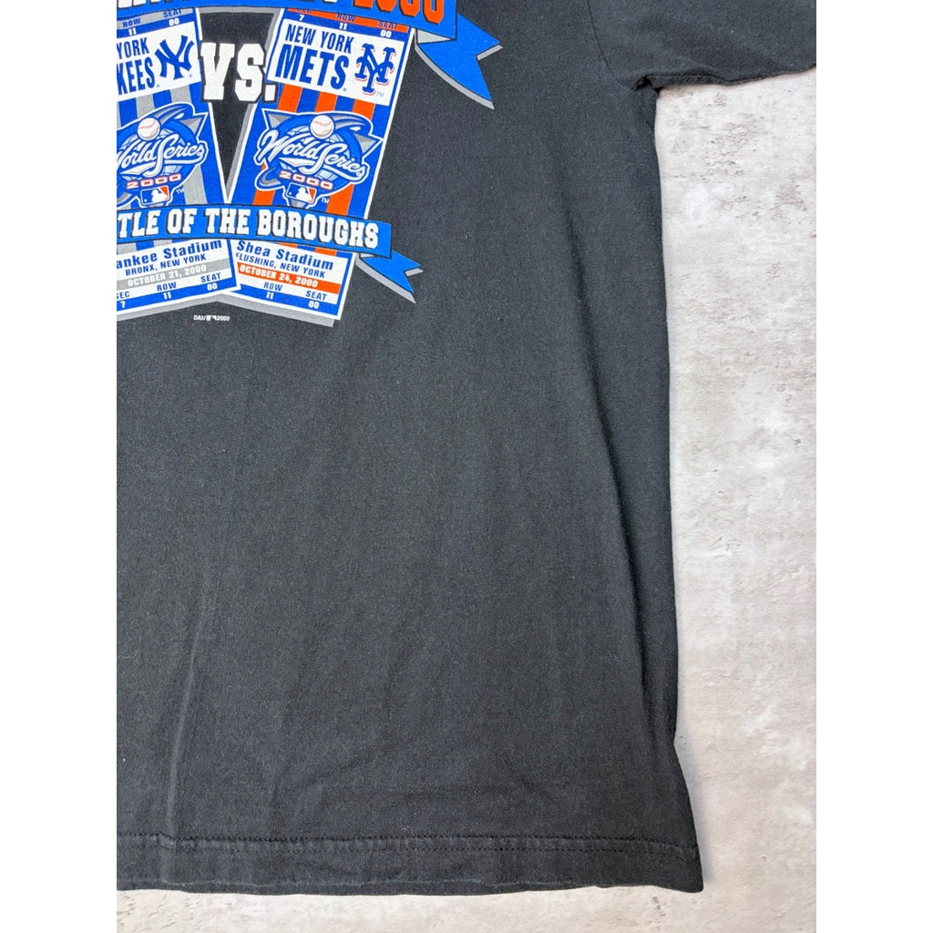 Vintage 2000 Mets Vs Yankees MLB Subway Series Ticket Graphic T-Shirt Sz Medium