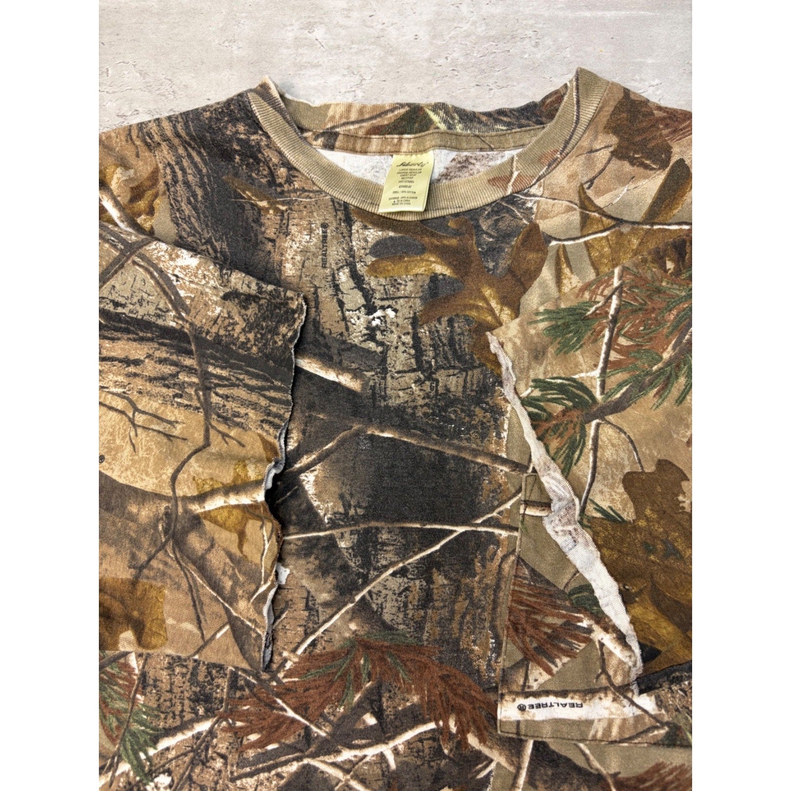 Vintage Liberty Realtree AP Hunting Camo T-Shirt Size Large