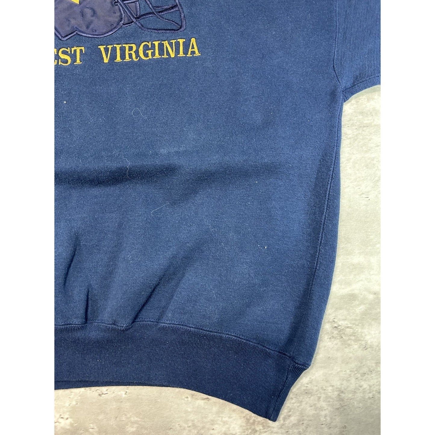 Vintage 90s West Virginia Mountaineers NCAA Embroidered Helmet Sweatshirt Medium