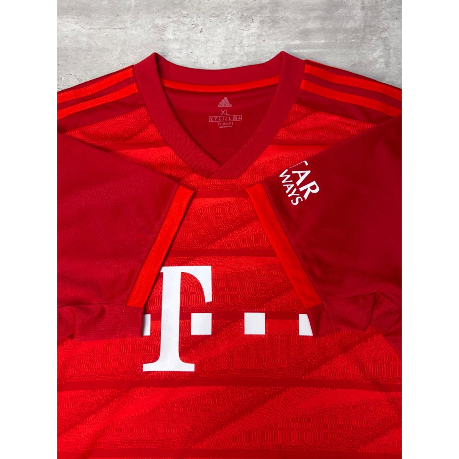 Vintage FC Bayern Munich Adidas Red Striped Soccer Jersey Size XL