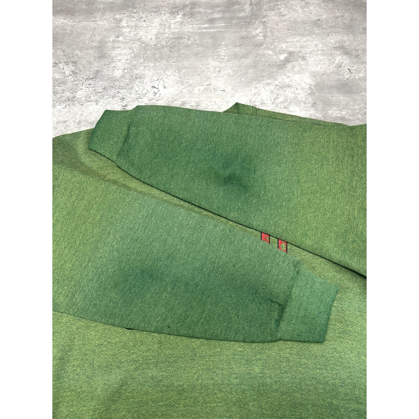 Vintage 90s GAP Spellout Logo Earth Tone Graphic Sweatshirt Size XL Green