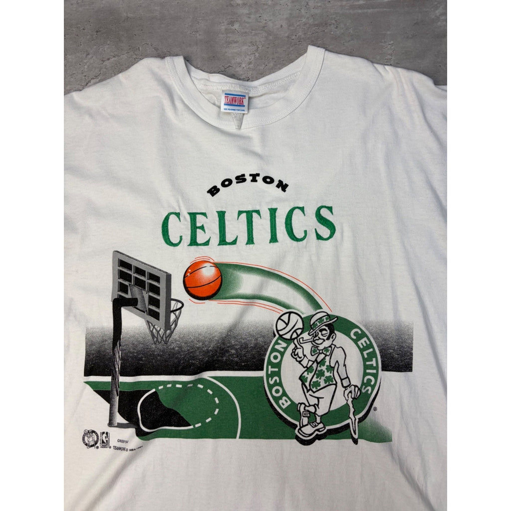 Vintage 1994 Boston Celtics NBA Embroidered Spellout Graphic T-Shirt Size XL