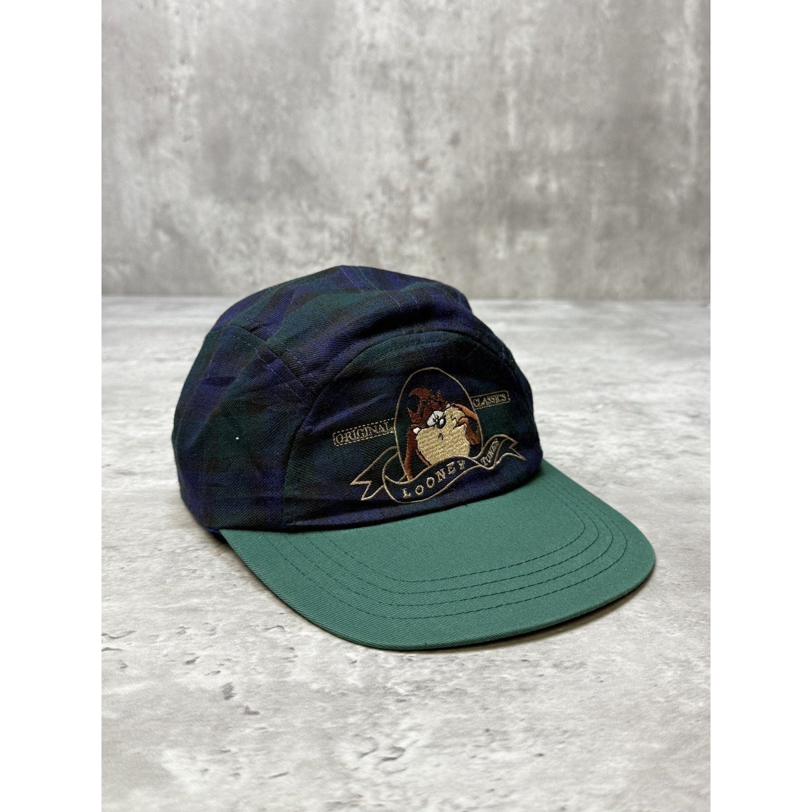 Vintage Looney Tunes Taz Embroidered Character Plaid Flexfit Hat OSFA
