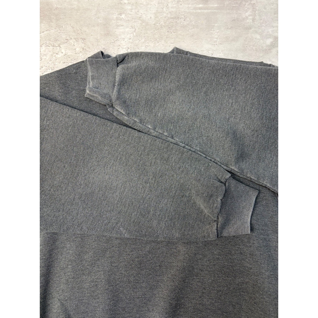 Vintage 90s Russell Athletics Black Pullover Crewneck Sweatshirt Size Medium