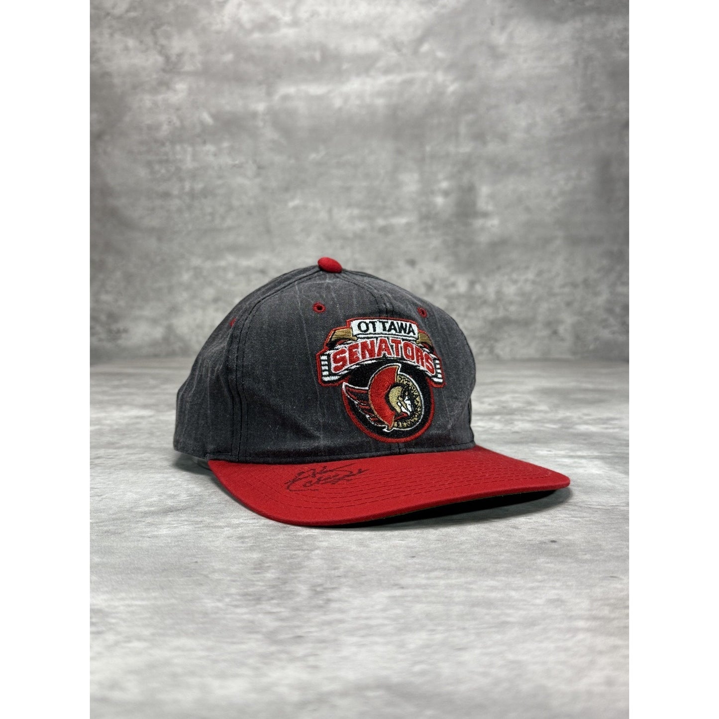 Vintage 90s Ottawa Senators NHL Embroidered Logo Starter Snapback Hat OSFA