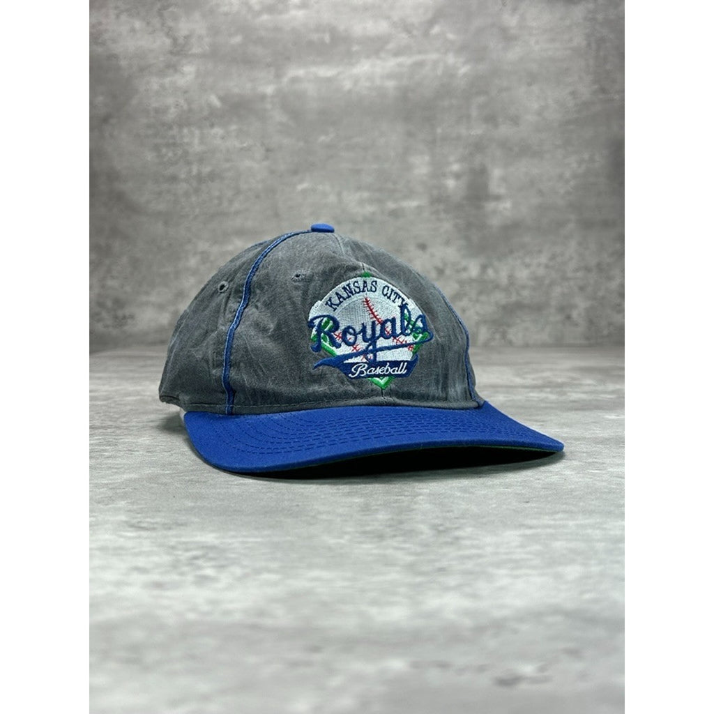 Vintage 90s Kanas City Royals MLB Embroidered Spellout Logo Snapback Hat OSFA