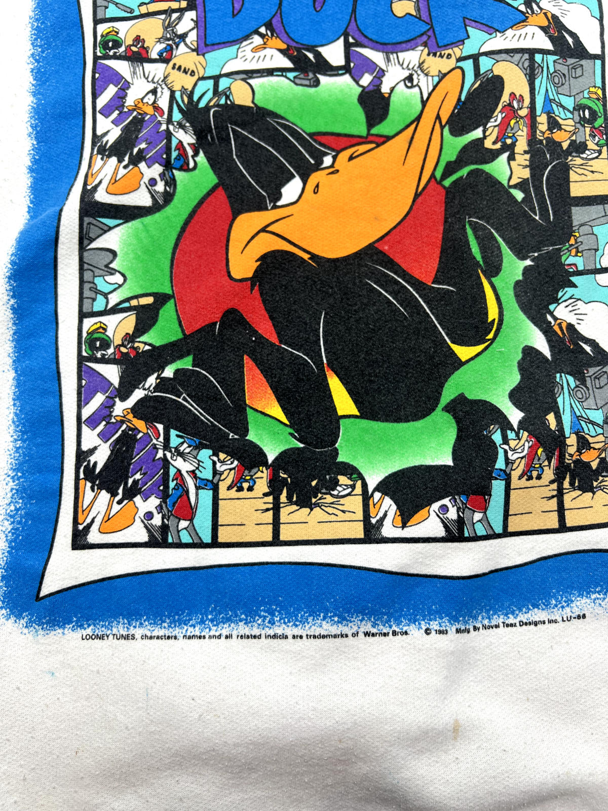 Vintage 1993 Looney Tunes Daffy Duck Comic Graphic Sweatshirt Size Medium 90s