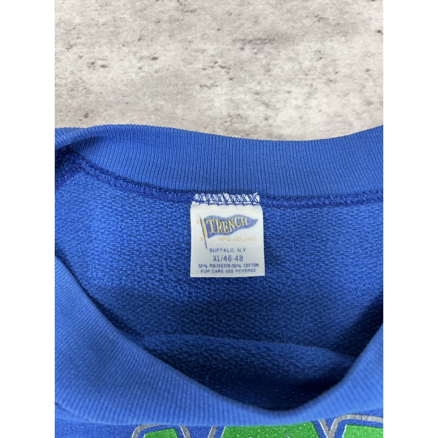 Vintage 90s Seattle Seahawks NFL Helmet Graphic Football Sweatshirt Size XL