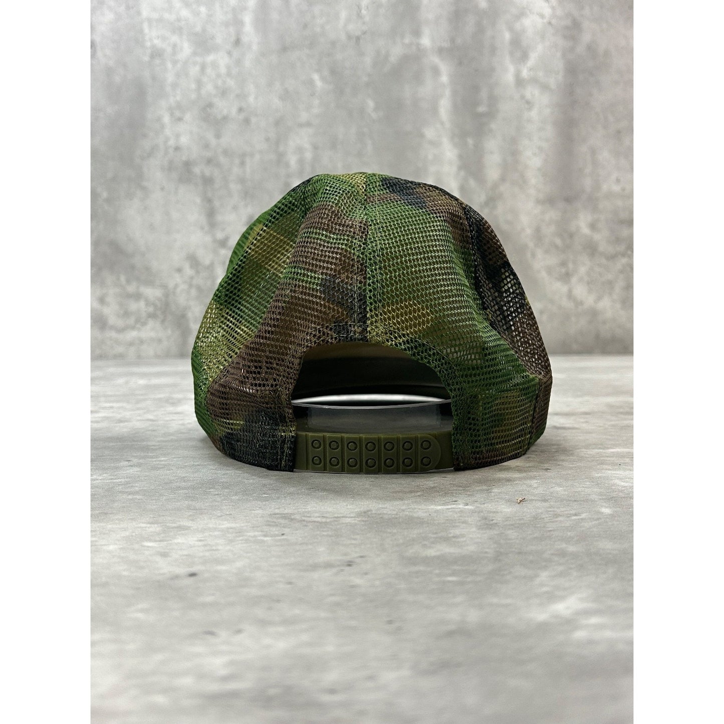 Vintage 80s/90s Woodland Camo Hunting Trucker Snapback Hat OSFA