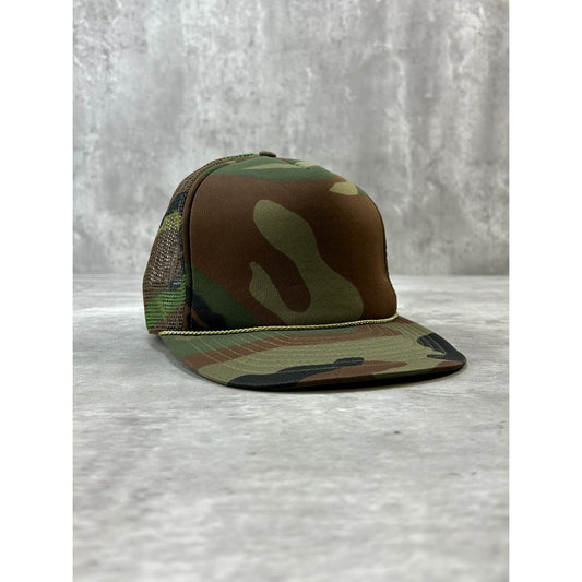 Vintage 80s/90s Woodland Camo Hunting Trucker Snapback Hat OSFA