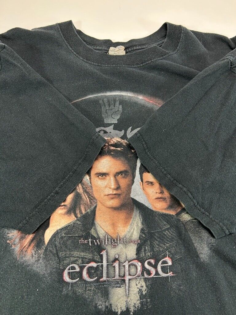 Twilight Eclipse Character Graphic Movie Promo Graphic T-Shirt Size 2XL Black