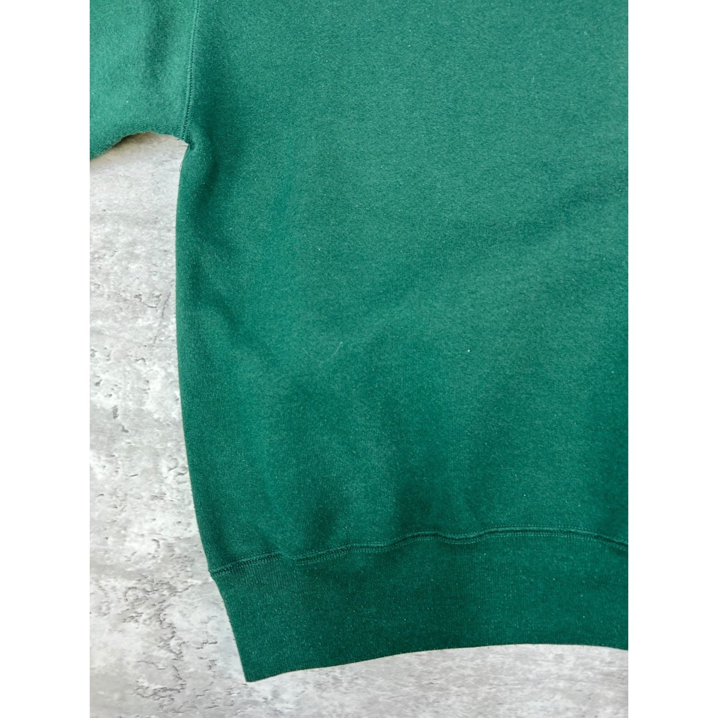 Vintage 90s Slippery Rock NCAA Embroidered Spellout Crewneck Sweatshirt Medium