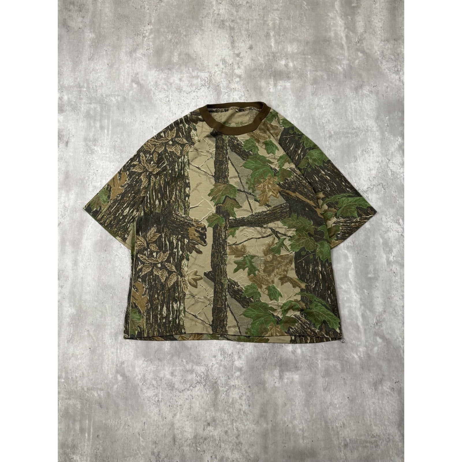 Vintage Realtree Camo Hunting T-Shirt Size Large