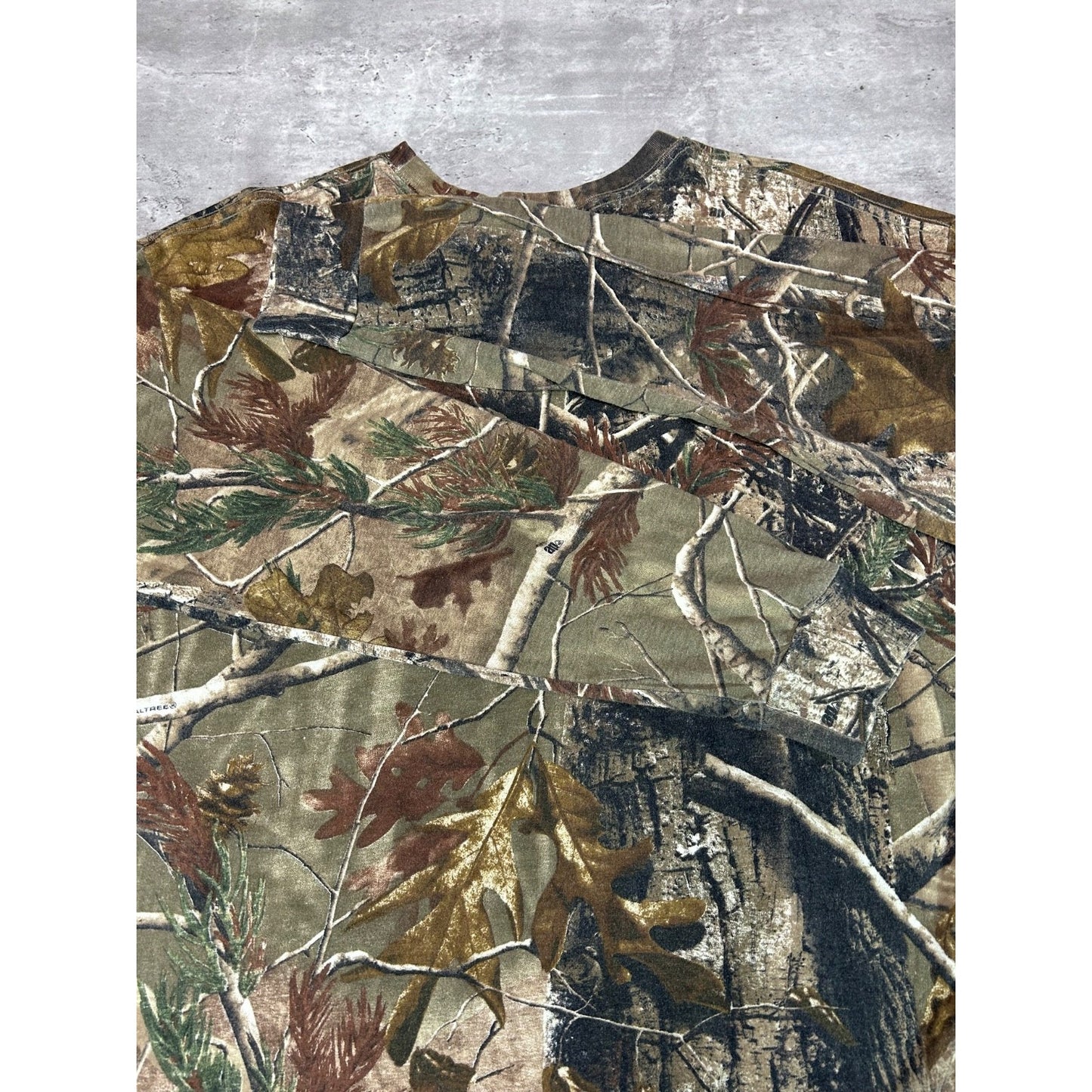 Vintage Realtree AP Camo Hunting Long Sleeve T-Shirt Size XL