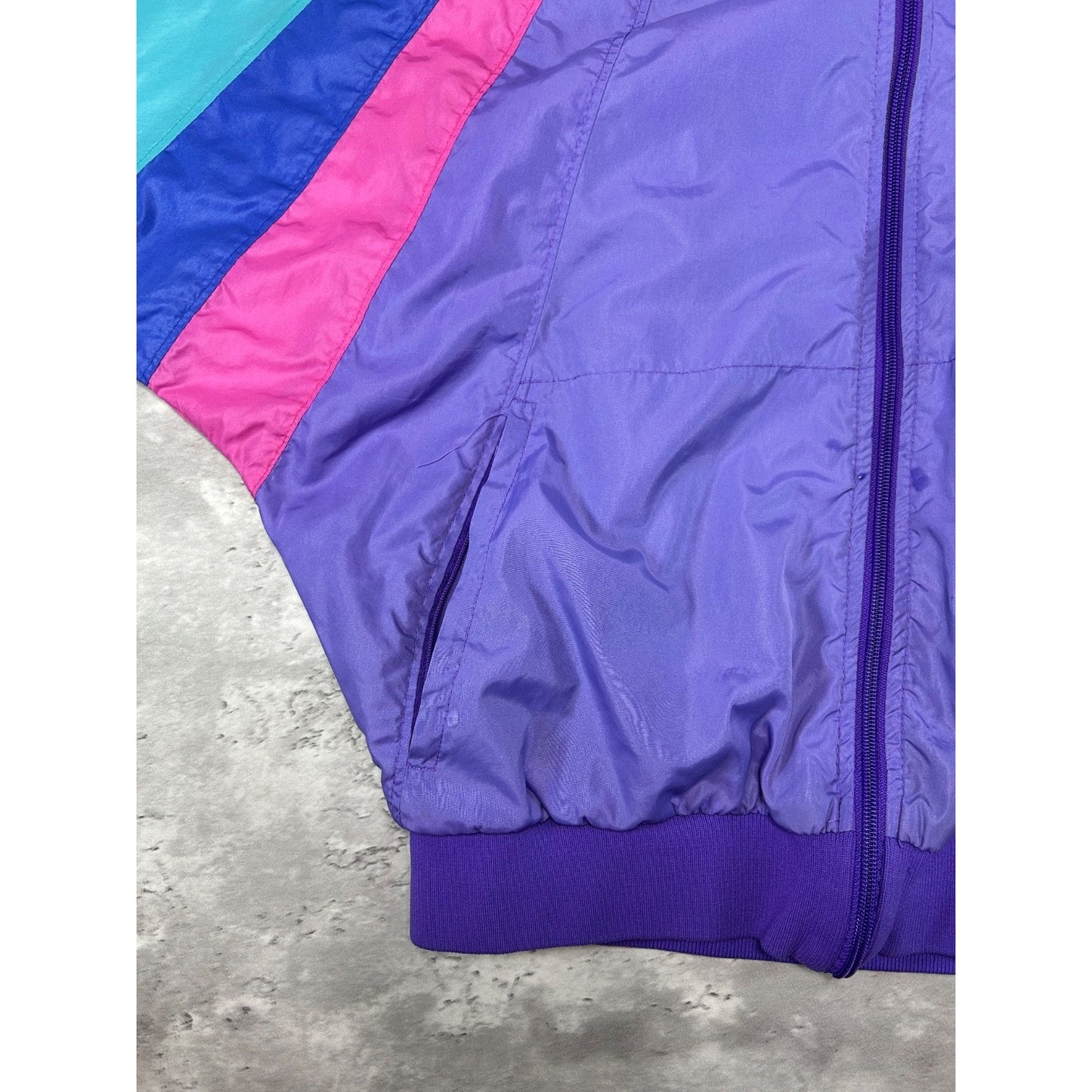 Vintage 90s Women's Nike Embroidered Logo Full ZIp Windbreaker Jacket Size Med