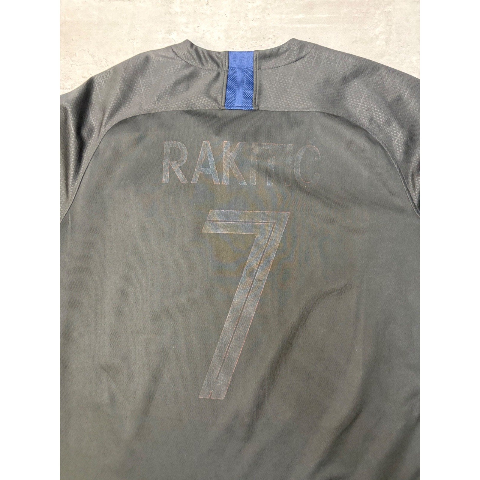 Ivan Rakitic #7 Croatia National Team Soccer Jersey Size Large