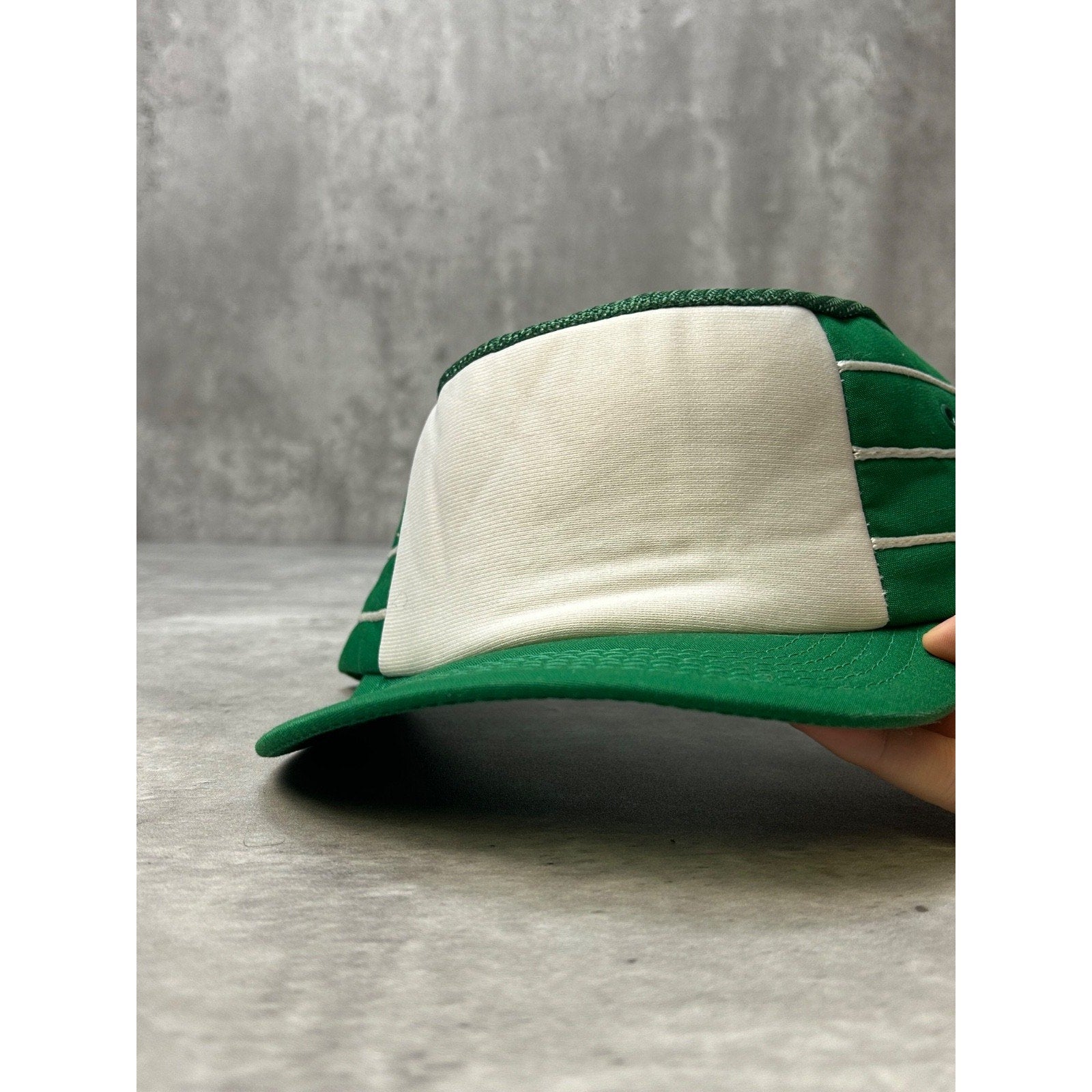 Vintage 80s/90s Two Tone Panelled White/Green Striped Snapback Hat OSFA
