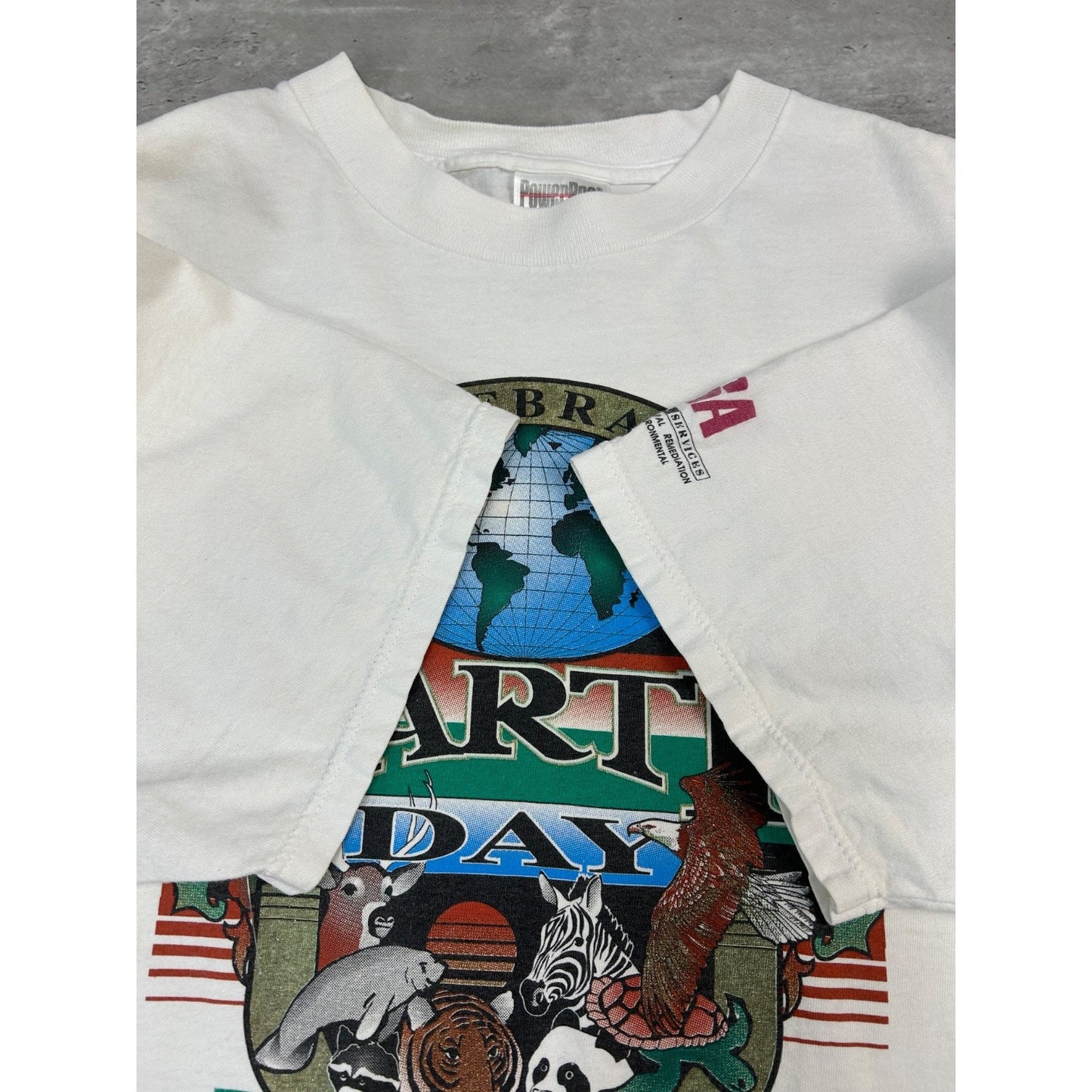 Vintage 1996 Earth Day Nature Animal Graphic T-Shirt Size XL White