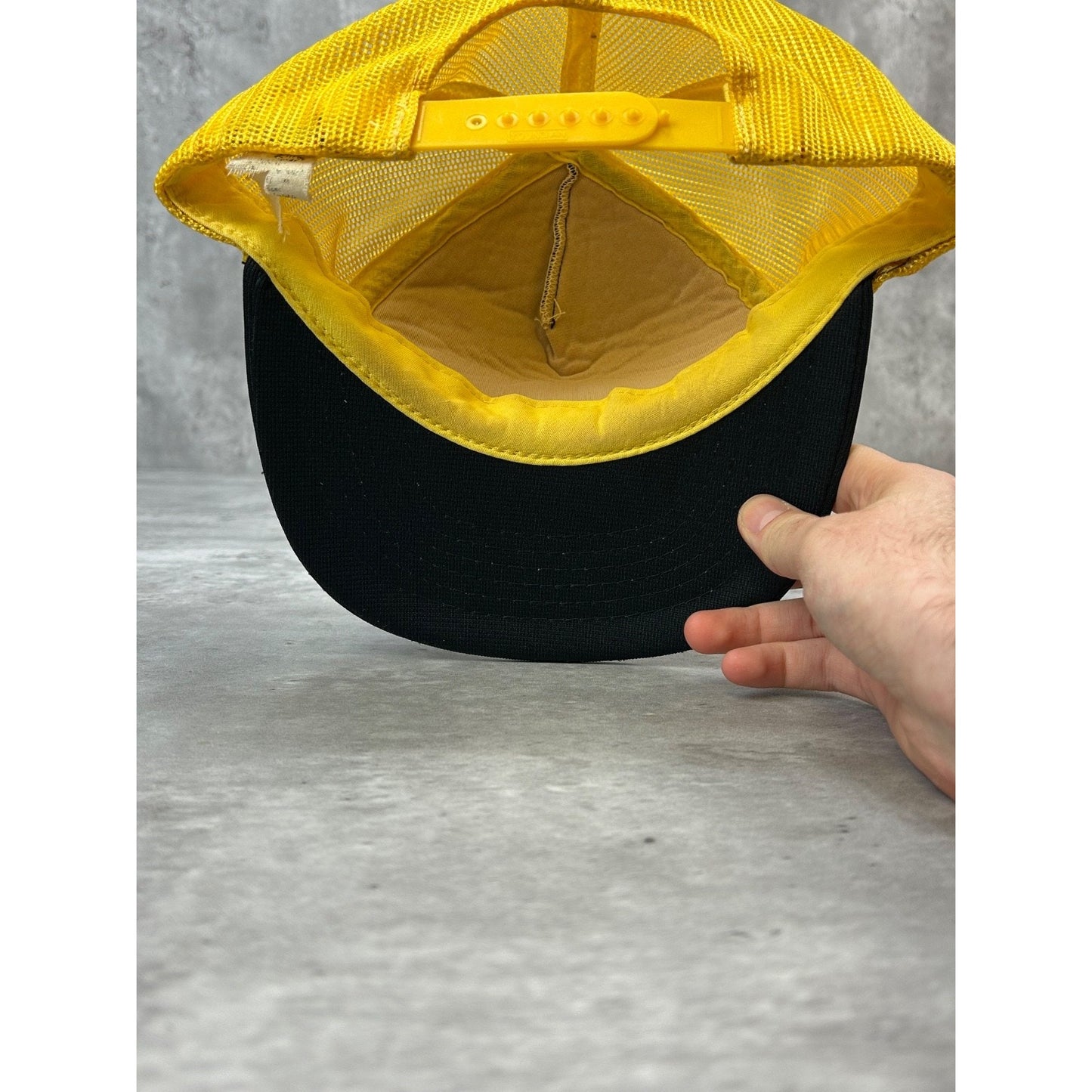 Vintage 80s/90s Walleye Embroidered Patch Fishing Trucker Snapback Hat OSFA