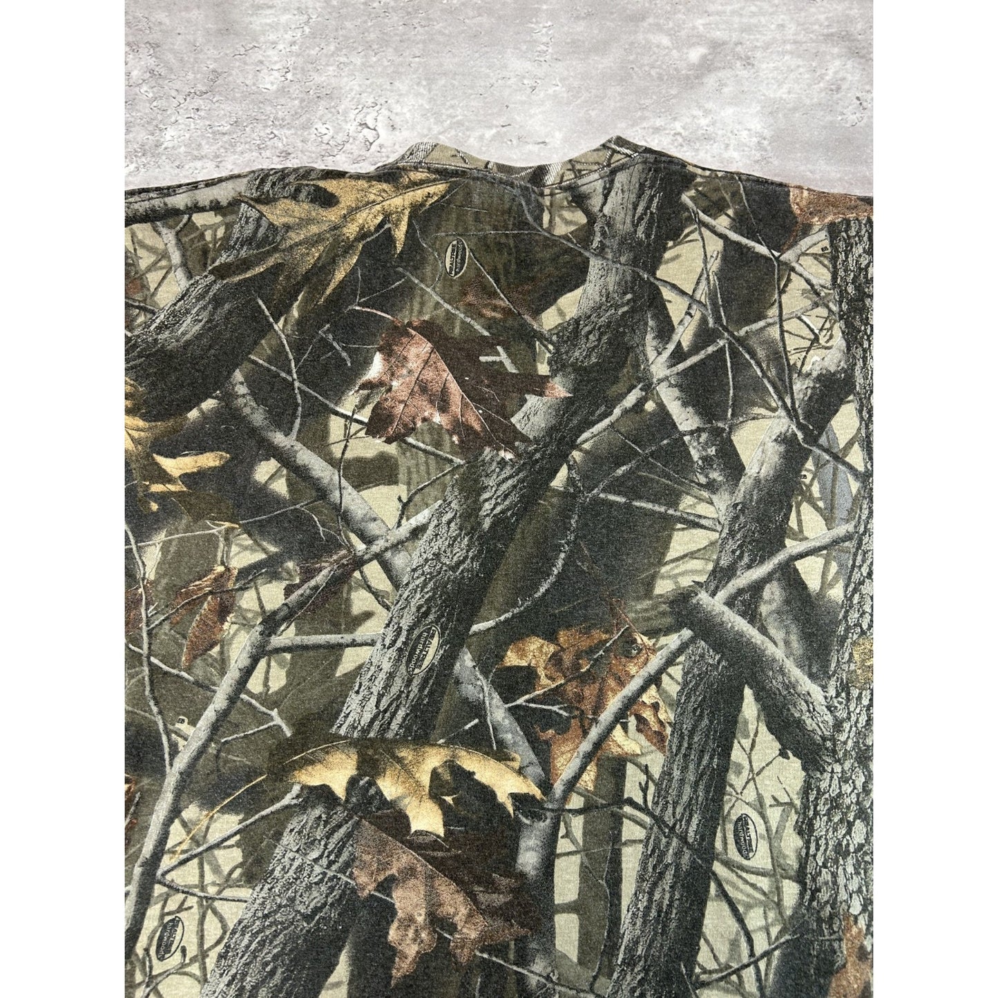 Vintage Realtree Hardwoods Tree Camo Hunting Pocket T-Shirt Size XL