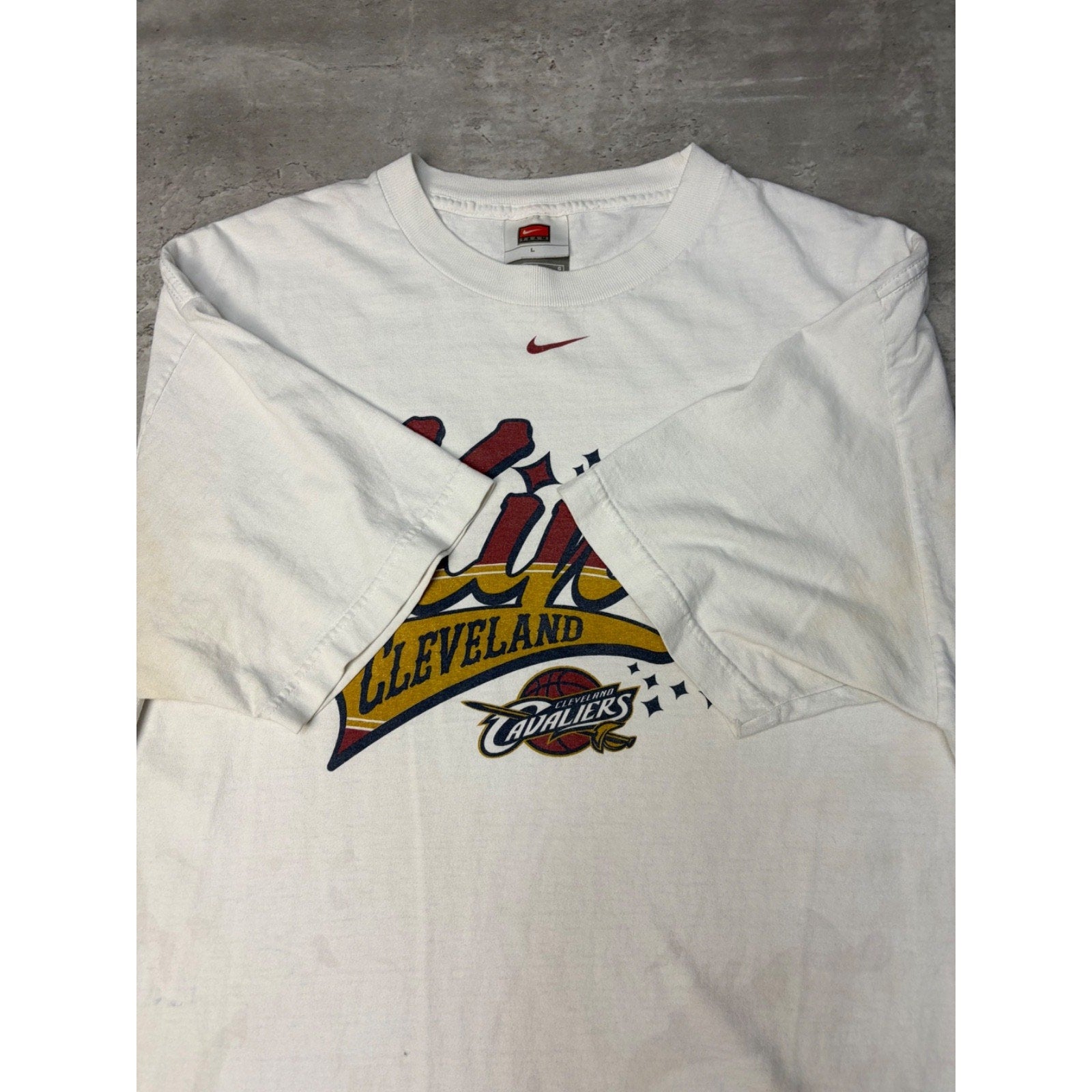 Lebron James King Cleveland Cavaliers NBA Script Graphic T-Shirt Size Large