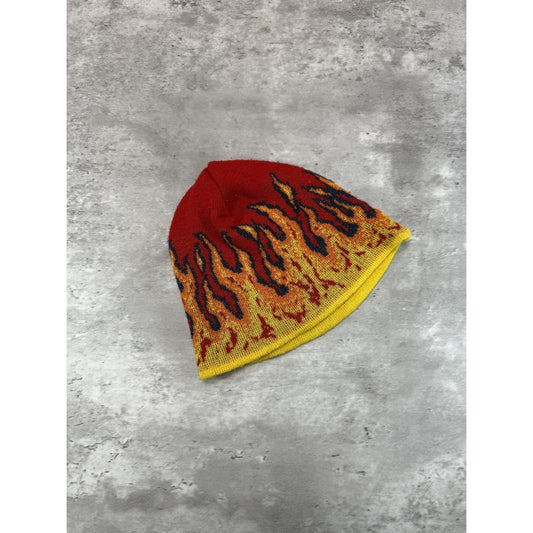 Vintage Y2K 200s Flame Print Detailed Graphic Beanie Hat OSFA Red