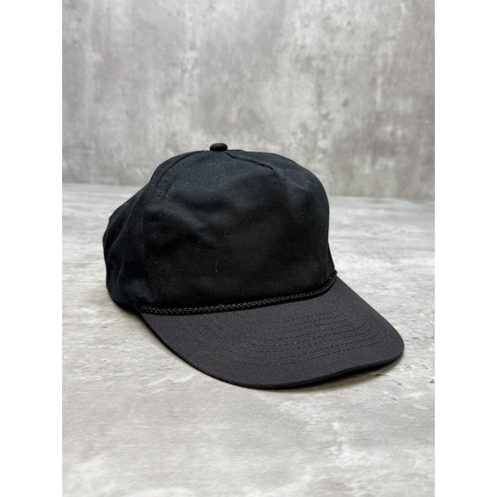 Vintage 80s/90s Blank Black Snapback Hat OSFA