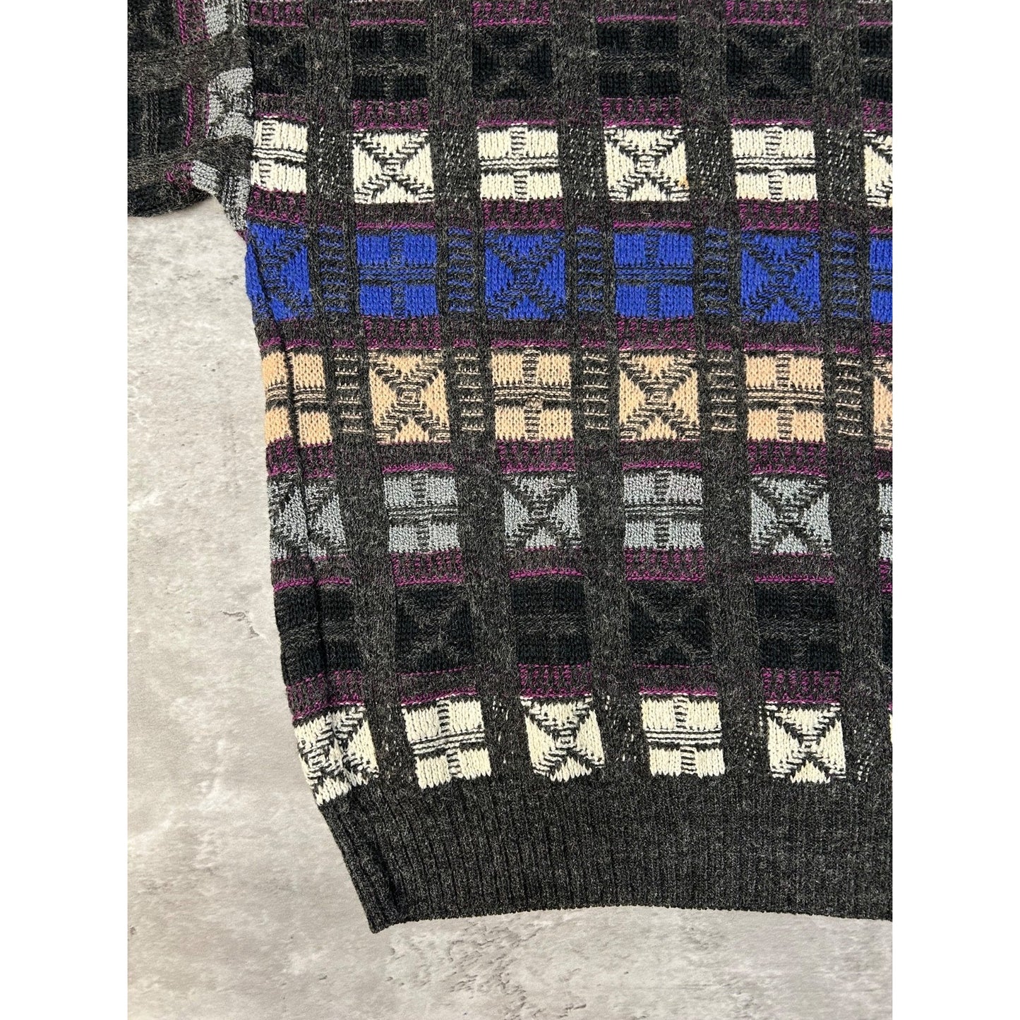 Vintage Abstract Checkered Print Pullover Knit Sweater Size Medium