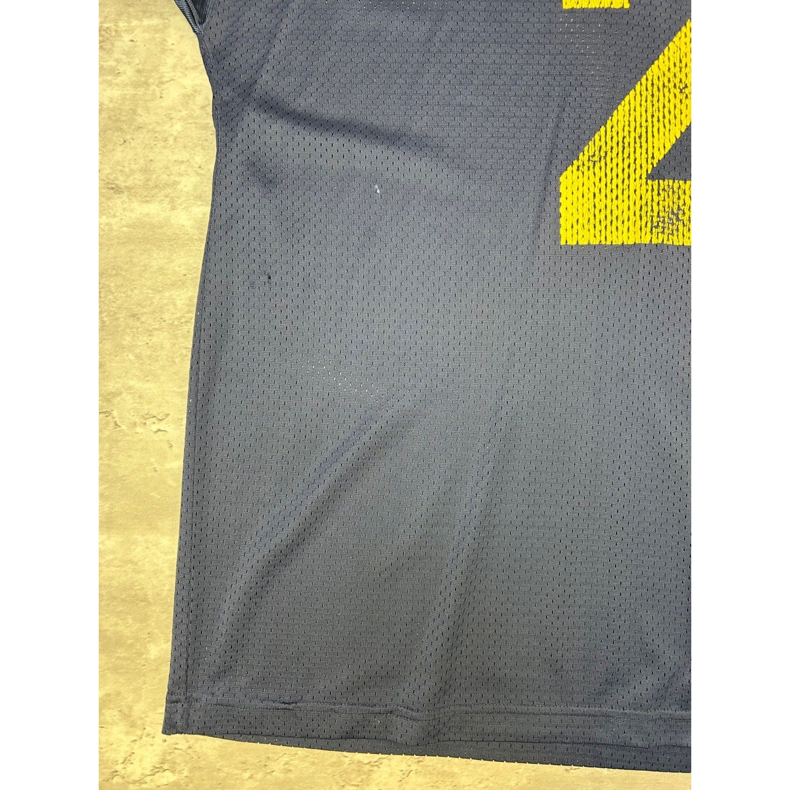 Vintage 90s Michigan Wolverines #2 NCAA Champion Football Jersey Size XL