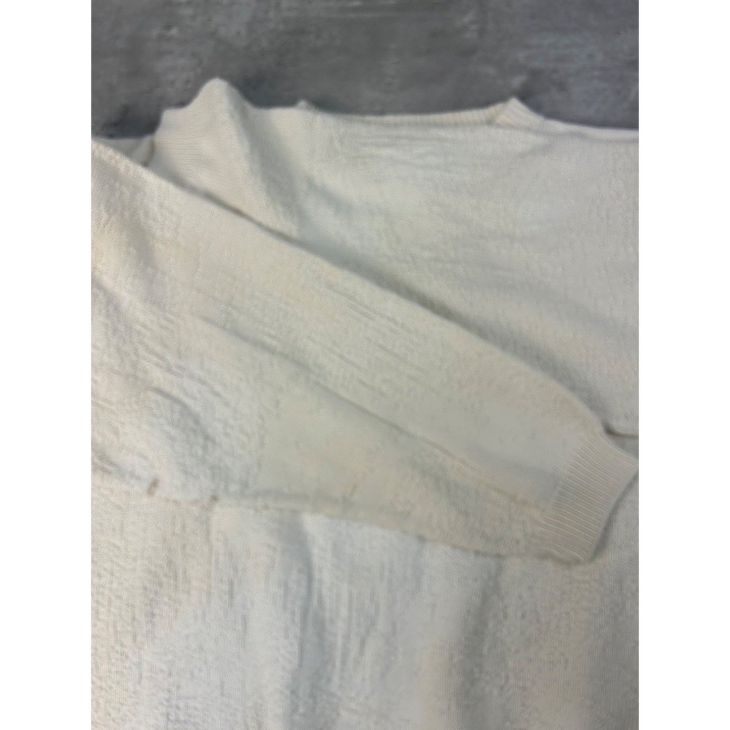 Vintage 90s Duck Hunting Dog Embroidered Graphic Knit Sweater Size Large