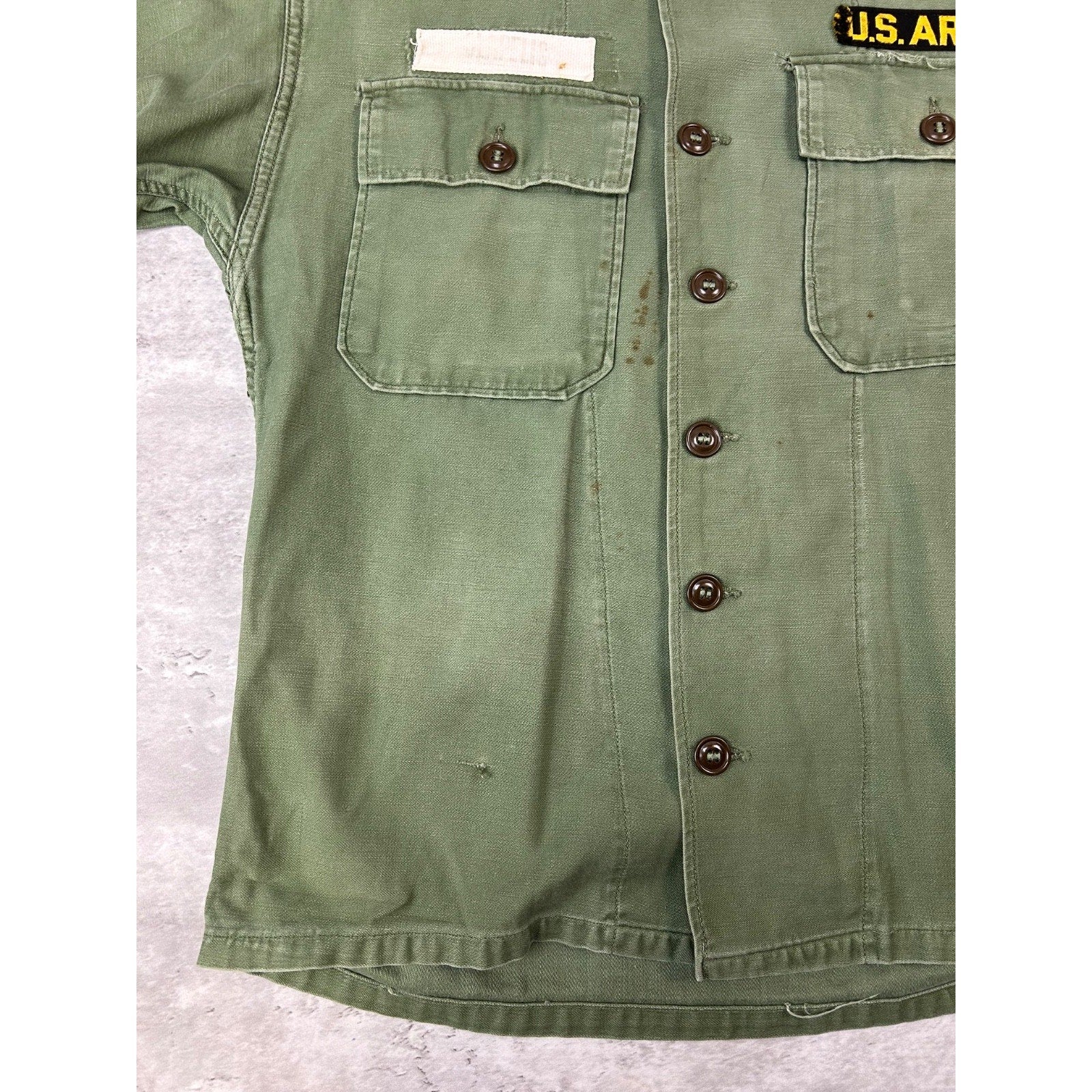 Vintage 1960s US Military OG-107 Cotton Sateen Button Up Shirt Size Small